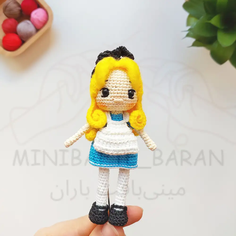 آموزش بافت عروسک آلیس